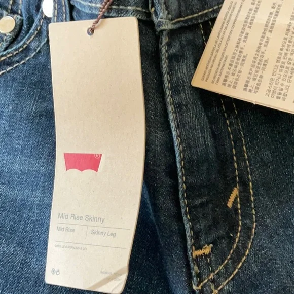 NWT Levi’s Mid-Rise Skinny Jeans - Picture 3 of 8